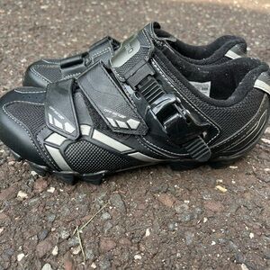 Shimano Women’s Road Cycling Shoes SH-WM63L |  Size 37/5.5US  Black Silver